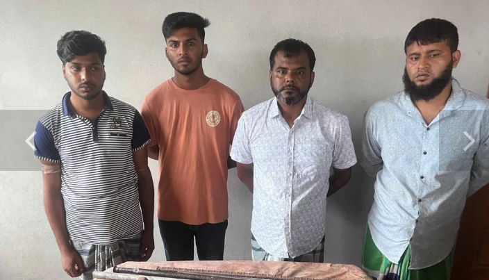 গাজীপুরে অস্ত্রসহ কিশোর গ্যাং এর ৪ সদস্য গ্রেফতার