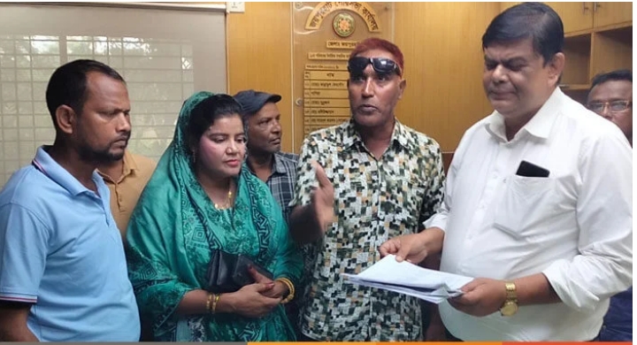 জয়পুরহাট পৌরসভায় অবৈধভাবে মাষ্টাররোলের মাধ্যমে নিয়োগ ৫২ কর্মচারীকে অপসারনের দাবী করেছে সচেতন নাগরিকবৃন্দ