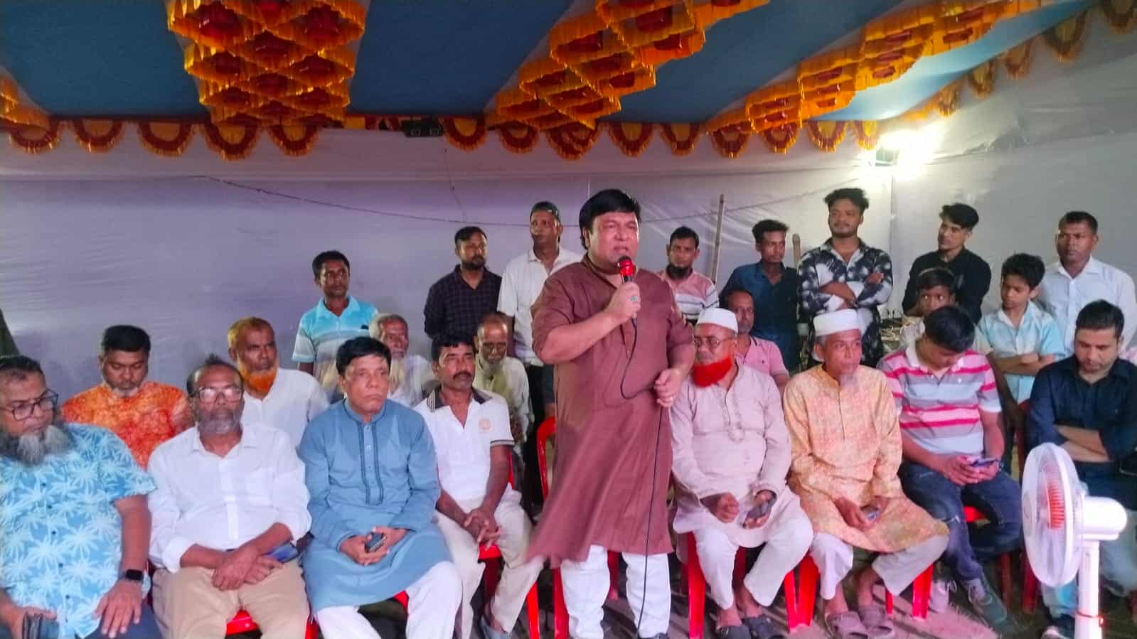 গাজীপুরে আলহাজ্ব তানভীর সিরাজ শারদীয় দূর্গা উৎসব উপলক্ষে বিভিন্ন পূজা মন্ডপ পরিদর্শন