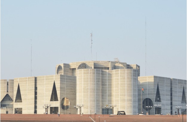 সংসদে ডেপুটি স্পিকার হওয়ার দৌড়ে পার্থসহ ৩ নেতা