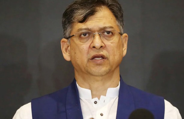 চাকরি ফেরত পাবেন সাড়ে ৬০০ এসআই : স্বরাষ্ট্রমন্ত্রী