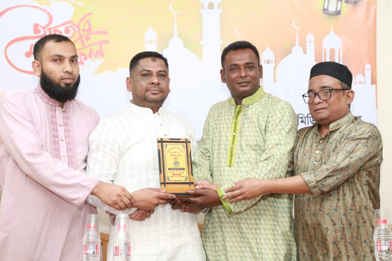 দৈনিক আমাদের সংবাদের উদ্যোগে ইফতার মাহফিল ও দোয়া অনুষ্ঠান