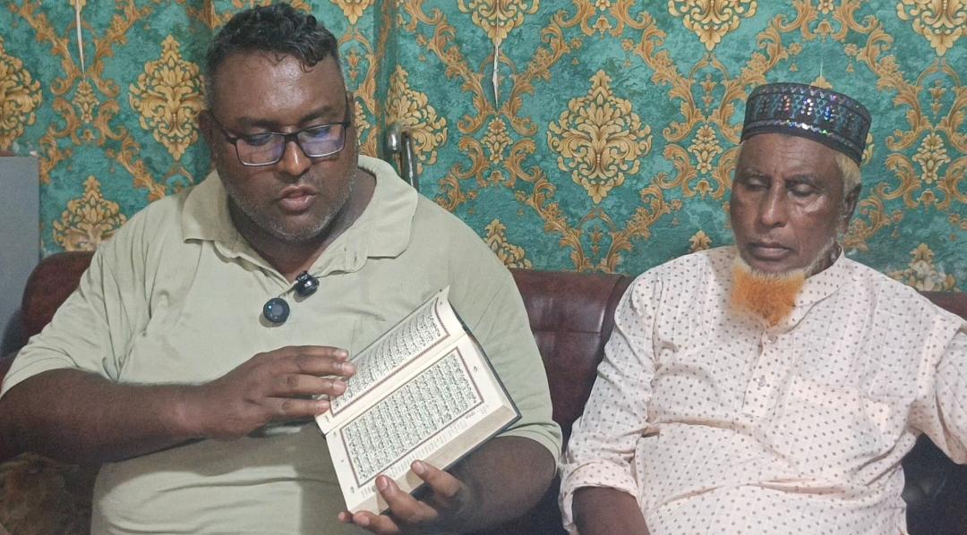 ‎কুরআন শরীফ হাতে নিয়ে নিজেকে নির্দোষ দাবি