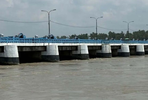 তিস্তার পানি বিপৎসীমার কাছাকাছি, খুলে দেওয়া হলো ৪৪ জলকপাট