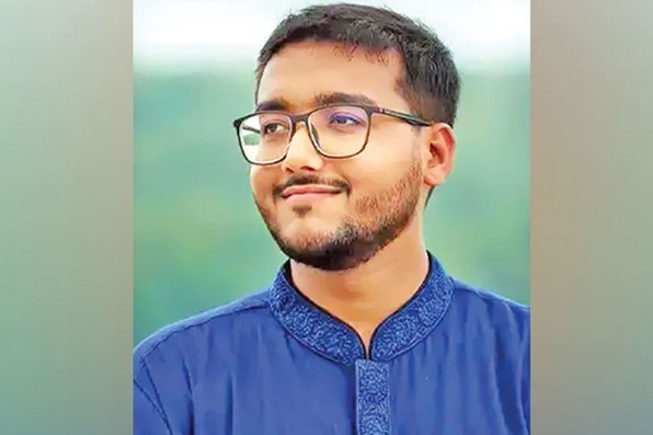 কটূক্তির জন্য আটক, সন্ত্রাসবিরোধী পুরোনো মামলায় কারাগারে