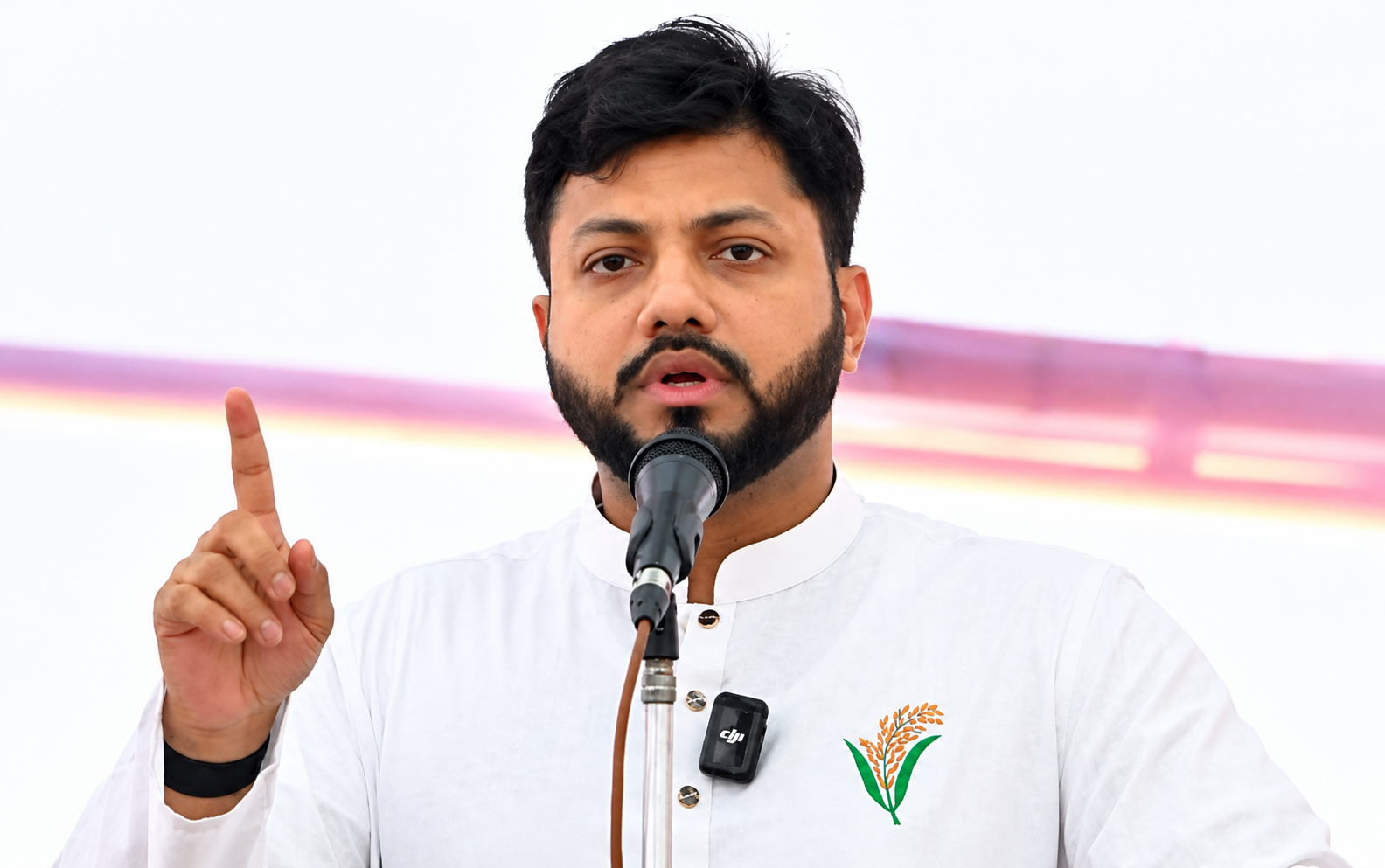 প্রতিমন্ত্রী ইশরাক হোসেনের পদত্যাগ সংক্রান্ত খবরের প্রতিবাদ