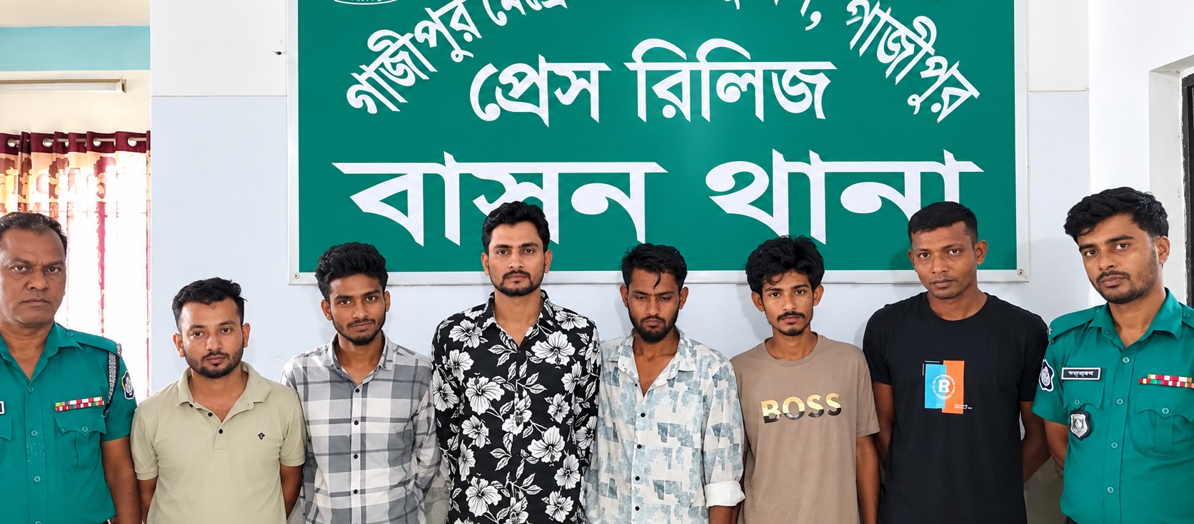 গাজীপুরের বাসনে পুলিশের বিশেষ অভিযান, বিভিন্ন মামলায় গ্রেপ্তার ৬